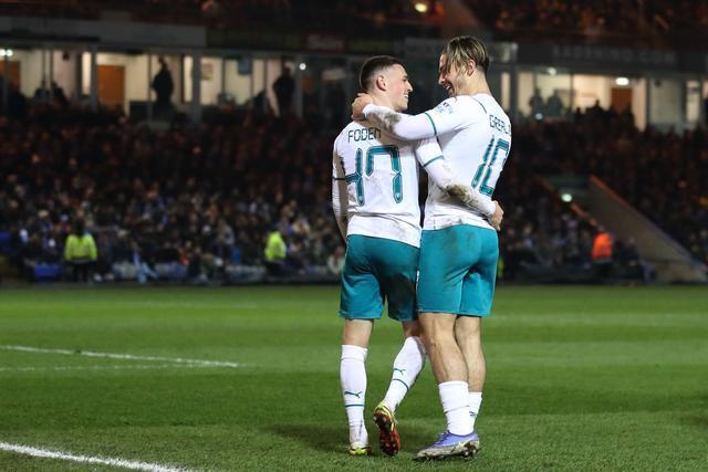 Manchester City klopt Peterborough United uit